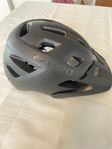 Cykelhjälm Giro MIPS 54-61cm