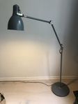 Golvlampa / Sofflampa bortskänkes 