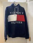 •TOMMY HILFIGER HOODY•