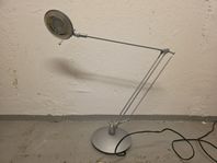 skrivbordslampa