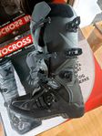 cross skor storlek 37