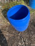 öppen plasttunna 