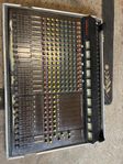 Äldre 16 kanals mixerbord 