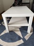 Soffbord och gamingstol 