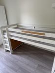 Loftsäng med förvaring från Mio