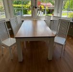 Köksbord med 6 stolar