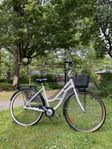 En mycket bra damcykel Sjösala Mariedal