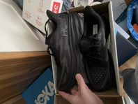 Hoka Clifton 9