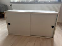 Stringskåp m skjutdörrar 78x30x42 vit