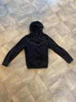 Svart Nike tech