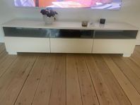 TV-bänk