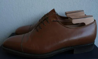 Handrandsydda läderskor från Enzo Bonafè i storlek 42