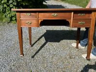 Gammalt skrivbord 