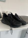 Nike Air Max 270 500kr bara över midsommarafton 