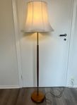 Retro golvlampa i teak och mässing