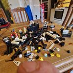 Lego polis med båtar bilar och massa andra tillbehör 
