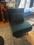 Fåtölj/ gästbädd i grön sammet