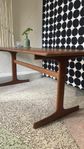 Nyrenoverad, svensk design, 60-tals soffbord