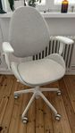 IKEA kontorsstol med armlener (ljus gra)