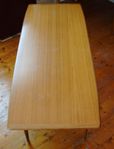 Teakbord med utdragsskiva 1960-tal Soffbord Teak Bord