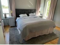 Kontinentalsäng 180 cm med sänggavel