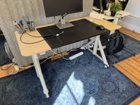 IDÅSEN el skrivbord sitt/stå med bambu bordsskiva