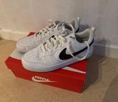 Nike  court skor original 40