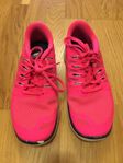 Skor Nike strl 40
