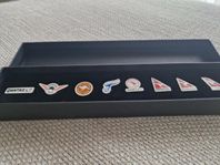 Qantas Logo Evolution Pin Set