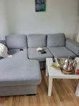 divan soffa med matchande kuddar