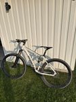 Specialized Epic Evo – snabb & kapabel stigcykel!