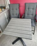 Trädgårdsmöbler; stolar och bord