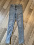 Levis jeans modell 721 high rise skinny storlek 23