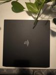 Gaminglaptop + PS4 Pro 1TB – Paketpris 8000 kr