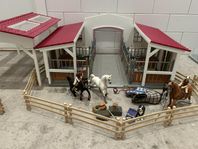 Schleich häststall