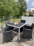 Trädgårdsmöbel i konstrotting