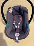 Babyskydd Cybex Aton B2 + base