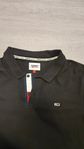 Tommy Jeans svart pikétröja, storlek XL