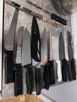 massor knivar och andra tillbehör för köket
