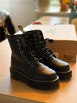 Dr. Martens Jadon kängor