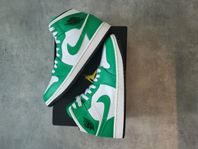 jordan 1 mid lucky green