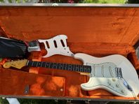Vänster Fender American Vintage II 1961 stats
