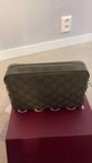 Gucci crossbody bag - canva