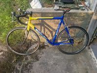 Tävlingscykel
