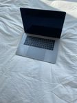 MacBook Pro 32 GB RAM / 1 TB SSD – Blinkande skärm