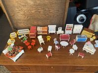  Vintage dockhusmöbler – 1960/70-tal, stort parti