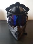 Raven Crosshjälm + googles