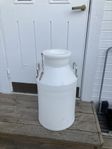Vattentank med lock ca 50 Liter