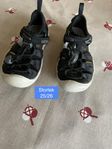 Sandaler Keen washable  storlek 25-26