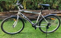Citybike 26 tum. Allt fungera. 10 väx.Stöd,Bra däck.Ringk